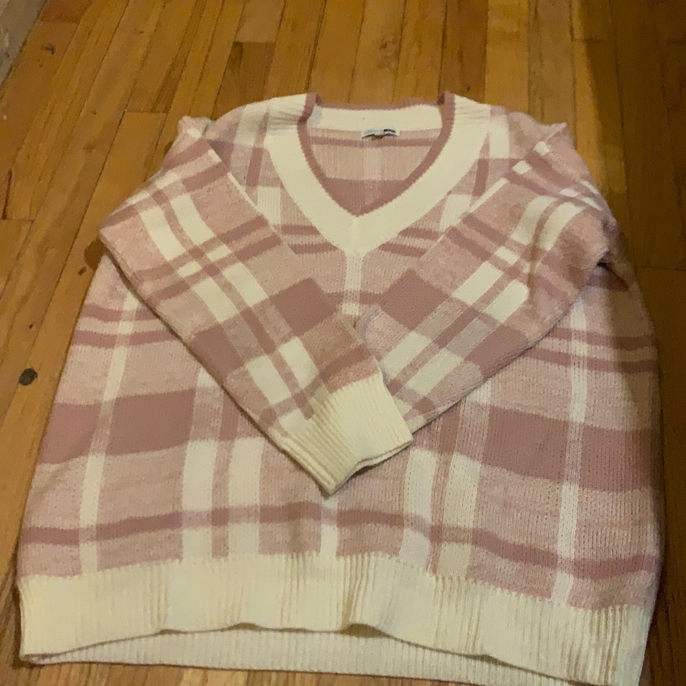 Cute sweater from fashion nova